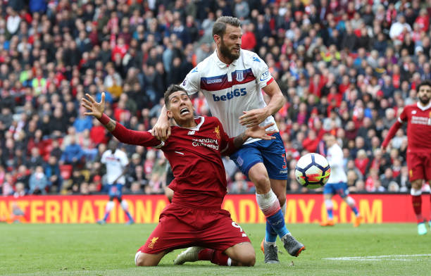 奠定了坚实 奠定了坚实